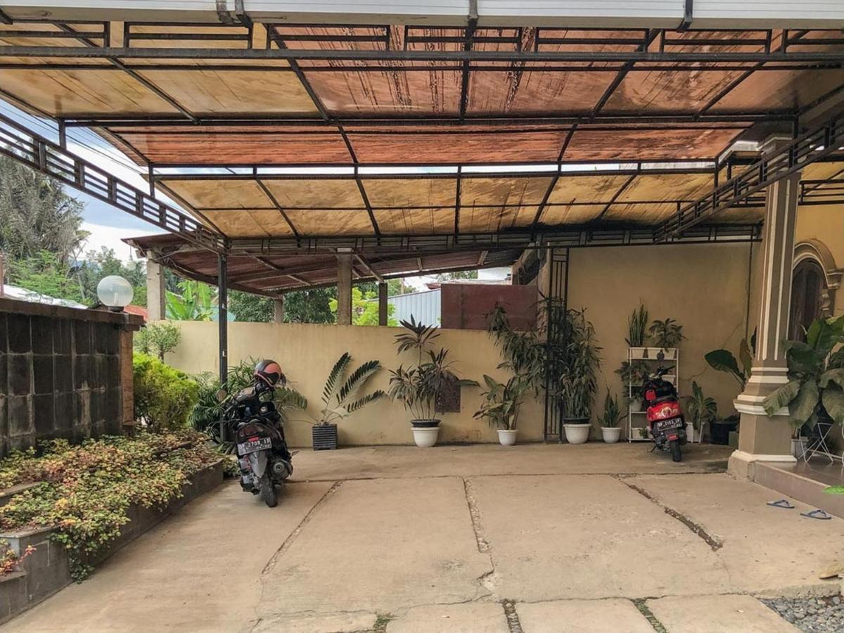 Sinar Hotel Enrekang Exterior foto
